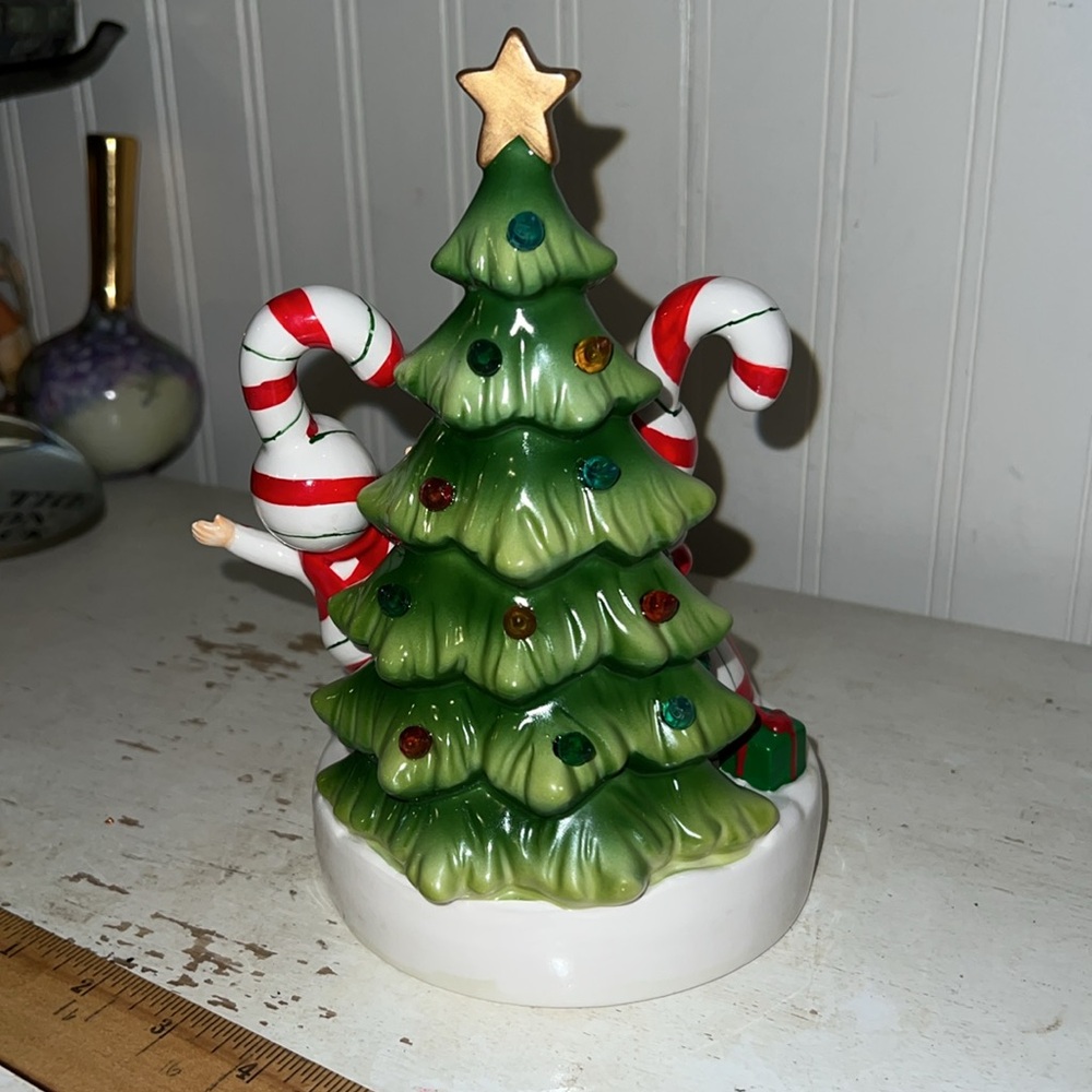 Regency Vintage Style Candy Cane elf tree porcelain light up Figurine Set - Picture 6 of 7